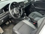 Valkoinen Maastoauto, Volkswagen T-Roc – ETK-937, kuva 4