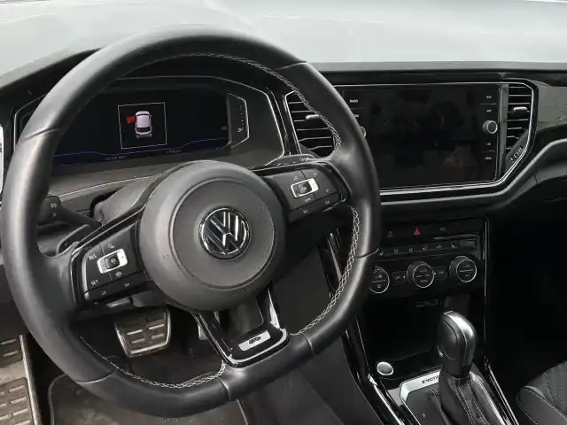 Valkoinen Maastoauto, Volkswagen T-Roc – ETK-937