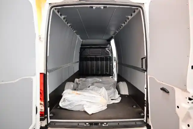 Valkoinen Pakettiauto, Iveco DAILY – ETL-211