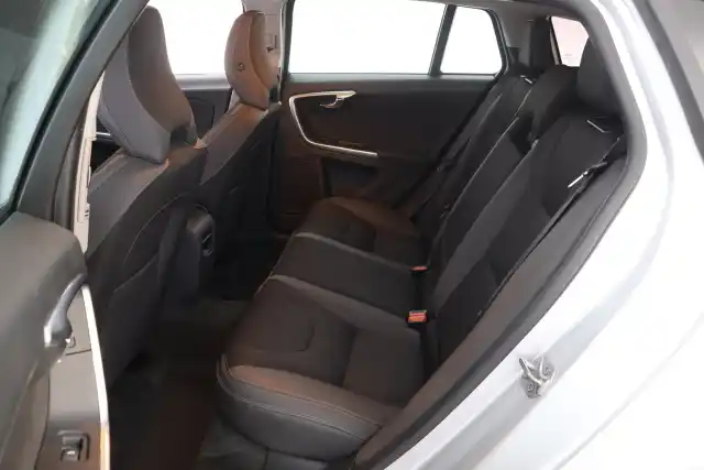 Hopea Farmari, Volvo V60 – ETL-488