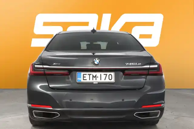 Harmaa Sedan, BMW 745 – ETM-170