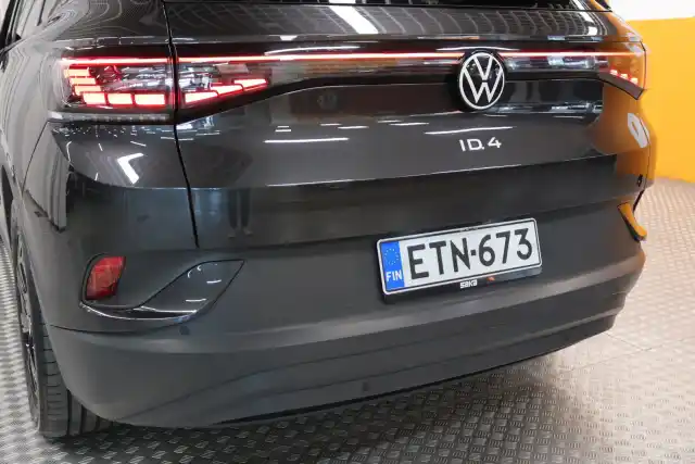 Harmaa Maastoauto, Volkswagen ID.4 – ETN-673