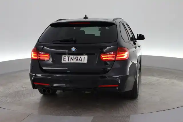 Musta Farmari, BMW 335 – ETN-941