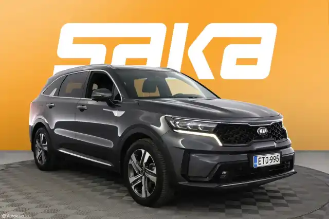 Harmaa Maastoauto, Kia Sorento – ETO-995