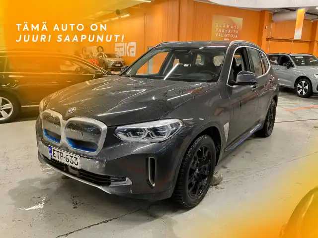 Harmaa Maastoauto, BMW iX3 – ETP-633