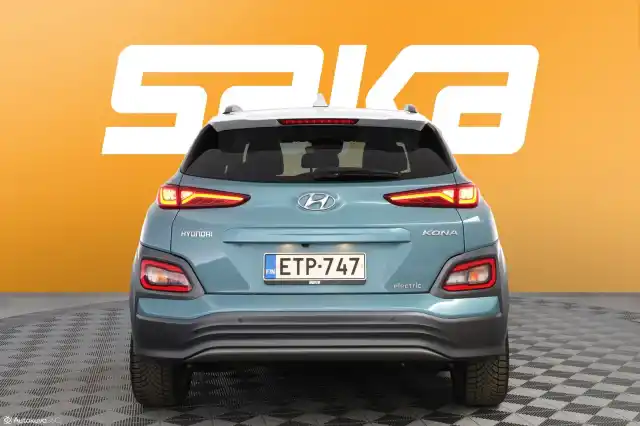 Sininen Maastoauto, Hyundai KONA – ETP-747