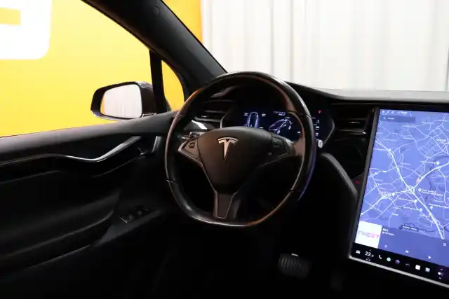 Musta Maastoauto, Tesla Model X – ETP-836