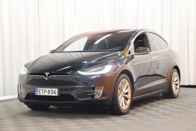 Musta Maastoauto, Tesla Model X – ETP-836