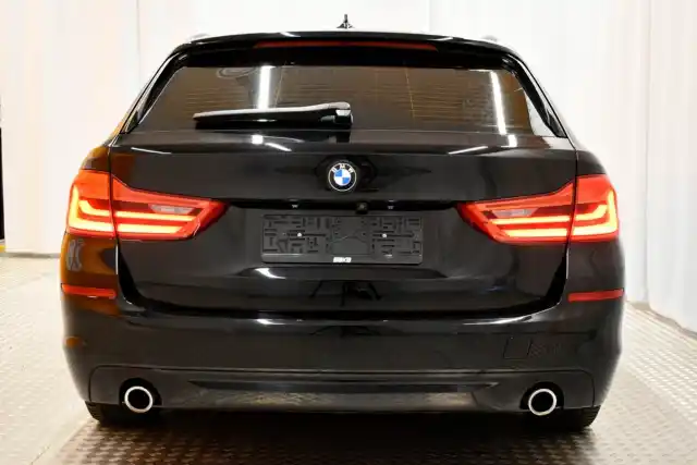 Musta Farmari, BMW 520 – ETR-576