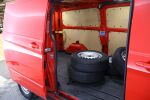 Punainen Pakettiauto, Ford Transit Custom – ETR-927, kuva 15