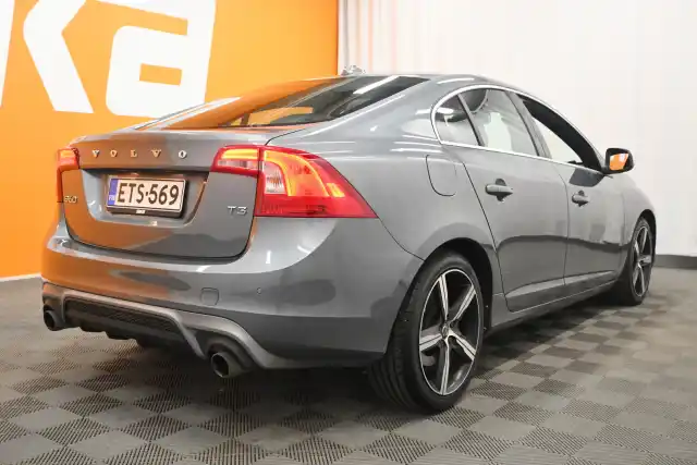 Harmaa Sedan, Volvo S60 – ETS-569