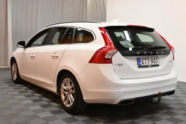 Valkoinen Farmari, Volvo V60 – ETT-937