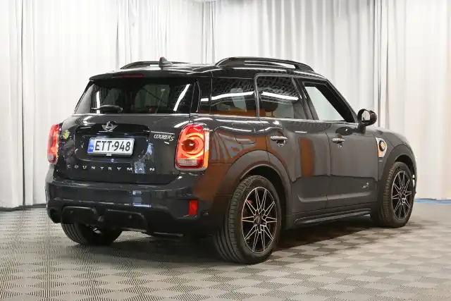 Musta Maastoauto, Mini Countryman – ETT-948