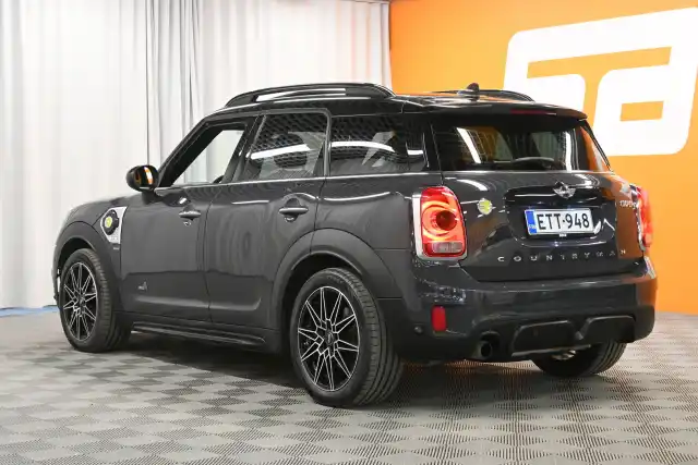 Musta Maastoauto, Mini Countryman – ETT-948