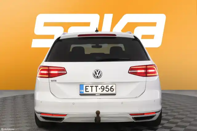 Valkoinen Farmari, Volkswagen Passat – ETT-956