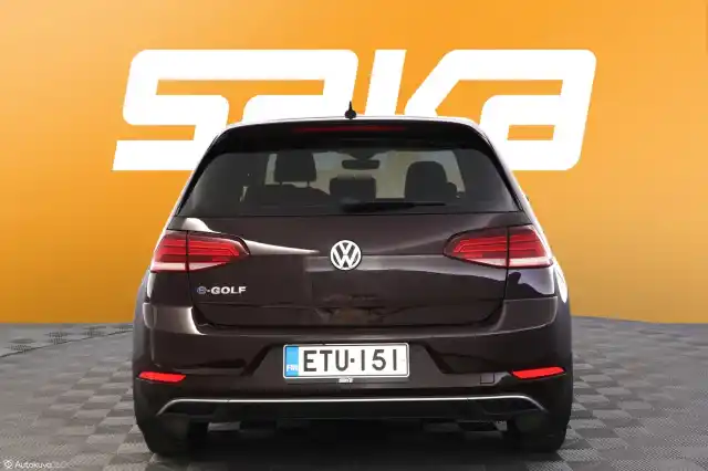 Punainen Viistoperä, Volkswagen Golf – ETU-151
