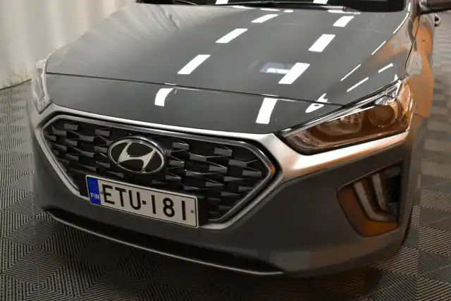 Harmaa Viistoperä, Hyundai IONIQ PLUG-IN – ETU-181