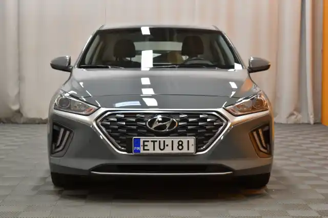 Harmaa Viistoperä, Hyundai IONIQ PLUG-IN – ETU-181