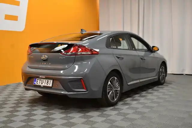 Harmaa Viistoperä, Hyundai IONIQ PLUG-IN – ETU-181