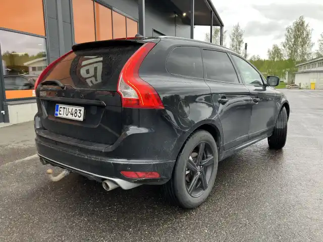 Musta Maastoauto, Volvo XC60 – ETU-483