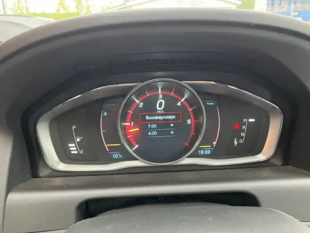 Musta Maastoauto, Volvo XC60 – ETU-483