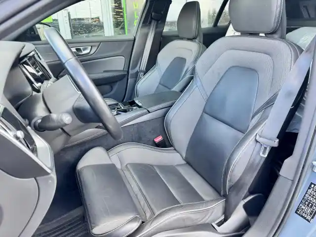 Harmaa Farmari, Volvo V60 – ETU-834