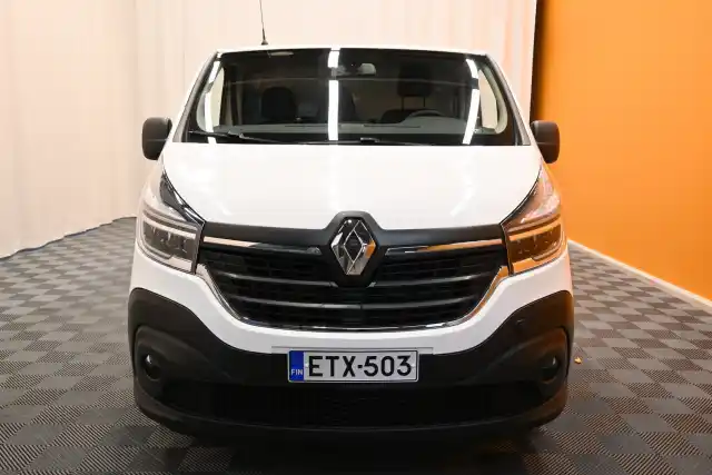 Valkoinen Pakettiauto, Renault Trafic – ETX-503