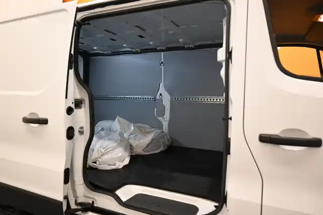 Valkoinen Pakettiauto, Renault Trafic – ETX-503