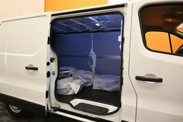 Valkoinen Pakettiauto, Renault Trafic – ETX-508