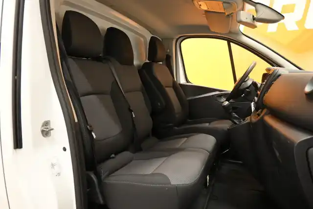 Valkoinen Pakettiauto, Renault Trafic – ETX-508