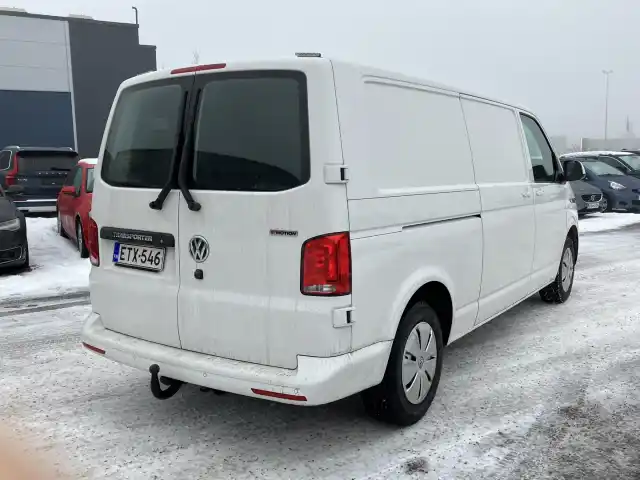 Valkoinen Pakettiauto, Volkswagen Transporter – ETX-546