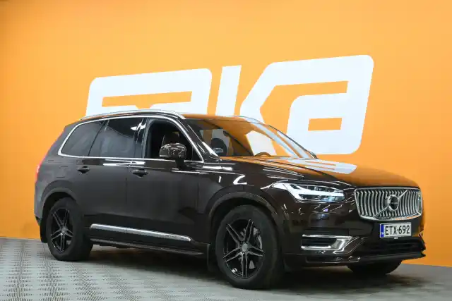 Ruskea Maastoauto, Volvo XC90 – ETX-692