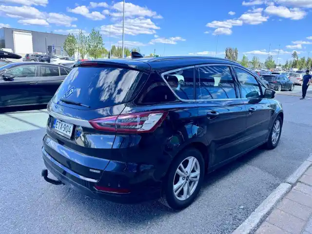 Musta Tila-auto, Ford S-Max – ETX-904