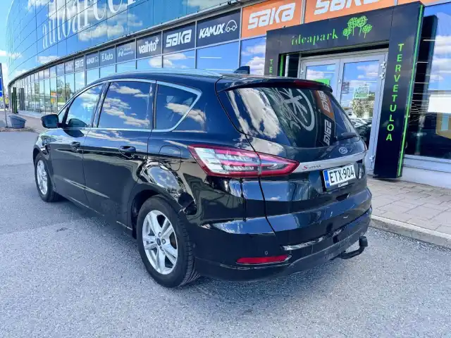 Musta Tila-auto, Ford S-Max – ETX-904
