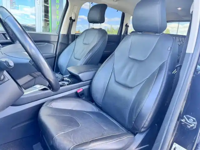 Musta Tila-auto, Ford S-Max – ETX-904
