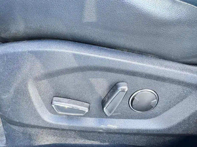 Musta Tila-auto, Ford S-Max – ETX-904