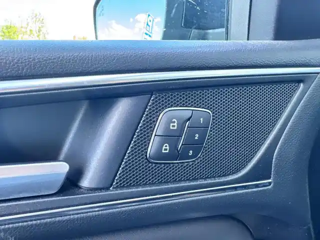Musta Tila-auto, Ford S-Max – ETX-904
