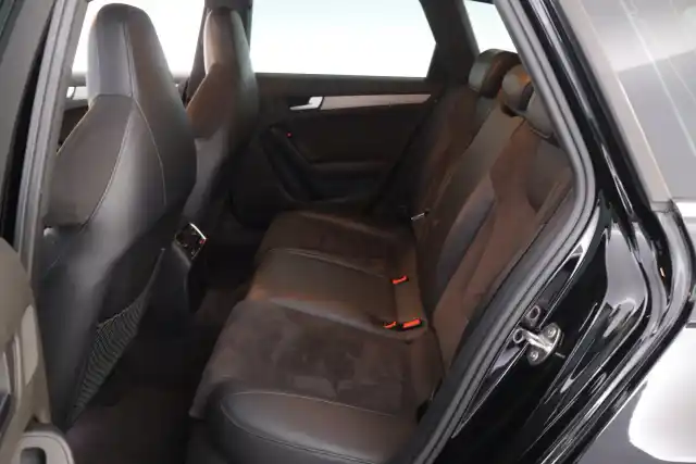 Musta Farmari, Audi A4 – EUA-187