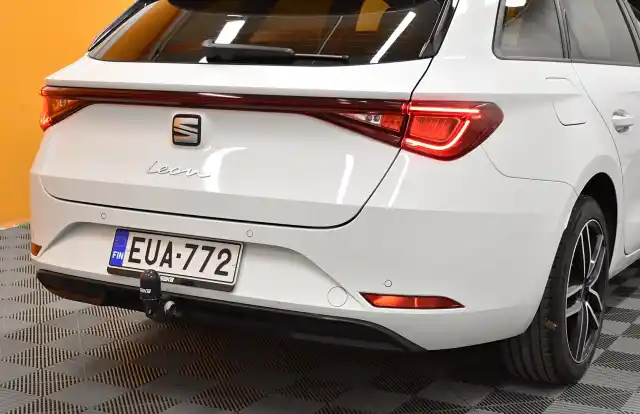 Valkoinen Farmari, Seat Leon – EUA-772