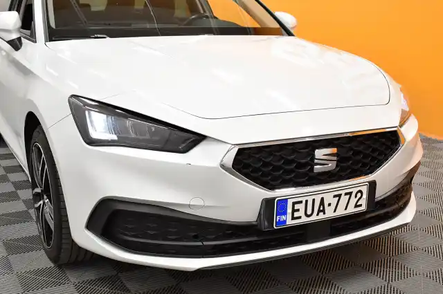 Valkoinen Farmari, Seat Leon – EUA-772