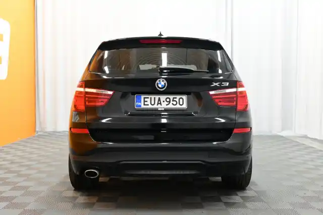 Musta Maastoauto, BMW X3 – EUA-950