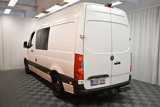 Valkoinen Pakettiauto, Mercedes-Benz Sprinter – EUC-358