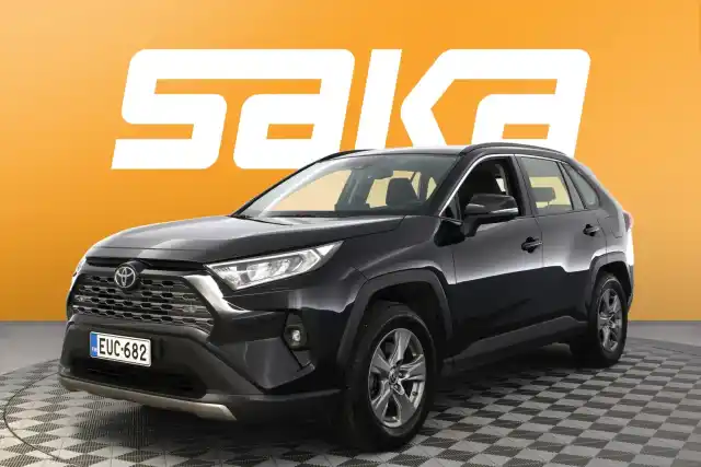 Musta Maastoauto, Toyota RAV4 – EUC-682