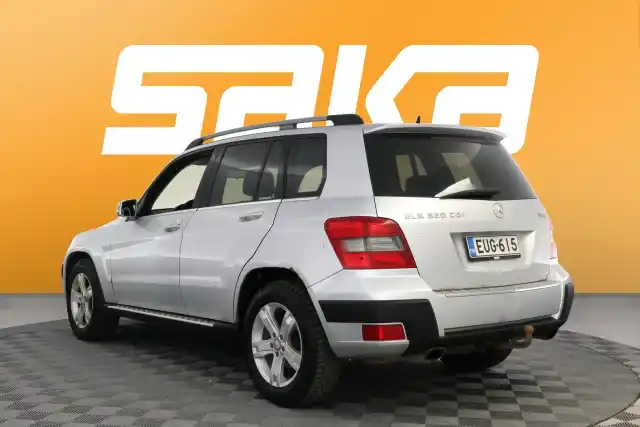 Harmaa Maastoauto, Mercedes-Benz GLK – EUG-615