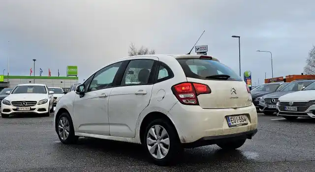 Valkoinen Viistoperä, Citroen C3 – EUI-554