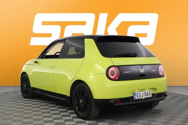 Keltainen Viistoperä, Honda e – EUJ-565