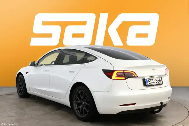 Valkoinen Sedan, Tesla Model 3 – EUL-336