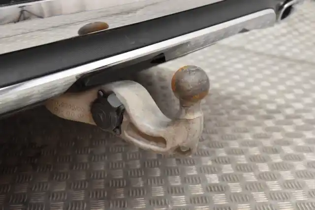 Sininen Maastoauto, Mercedes-Benz GLE – EUL-493