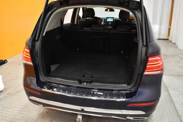 Sininen Maastoauto, Mercedes-Benz GLE – EUL-493