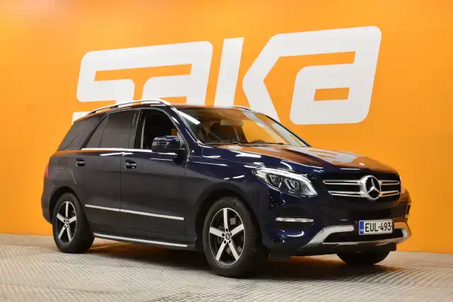 Sininen Maastoauto, Mercedes-Benz GLE – EUL-493